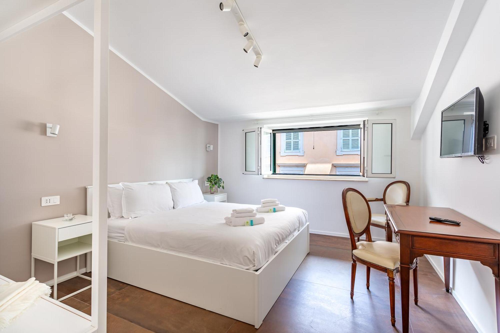 Iflat Bright Brand New 2-bedroom In Monti * Roma