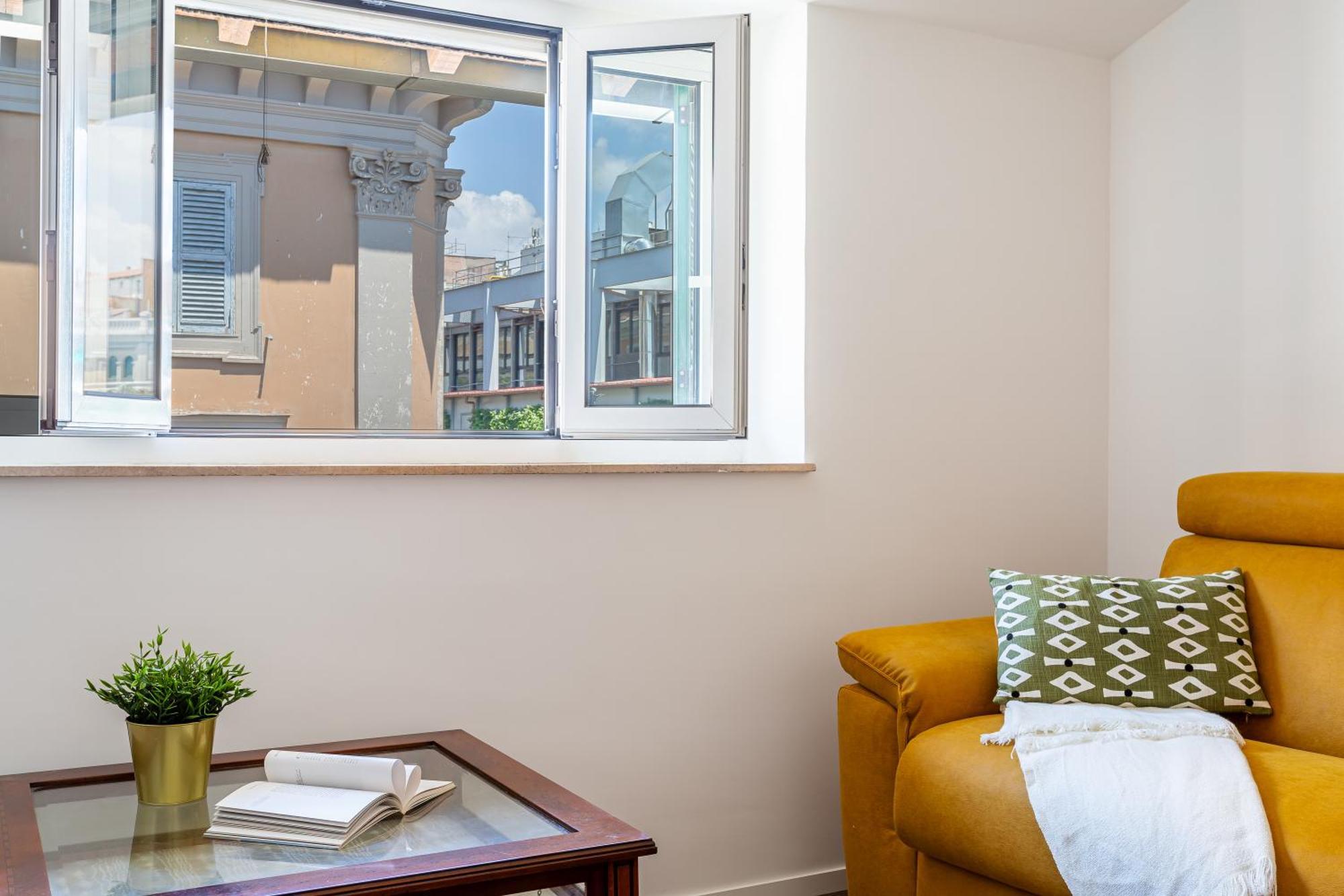 Iflat Bright Brand New 2-bedroom In Monti Appartamento